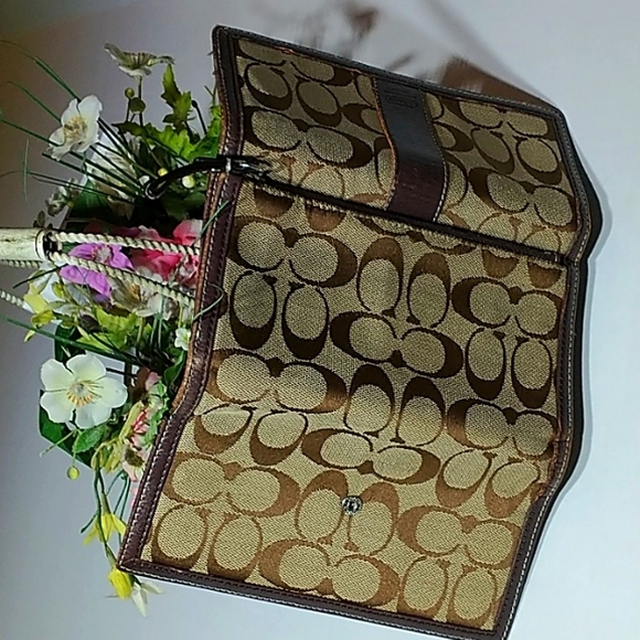 Coach trifold women wallet - Picture 2 of 6